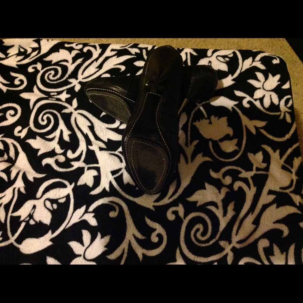 Shoe